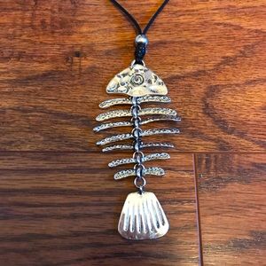 NWT C.K. Design Fish Bone Necklace